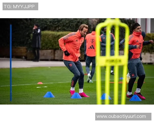 乌尔比希禁区外停球手臂碰球主裁判判罚合理反弹球不算犯规