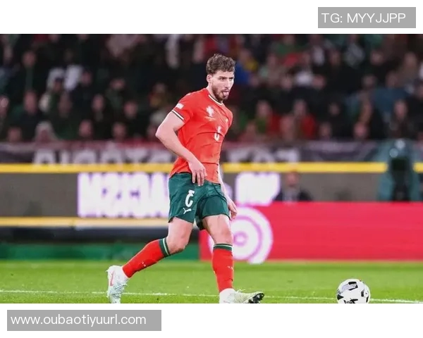 B席庆祝欧冠百场里程碑成为葡萄牙历史第四位达成者