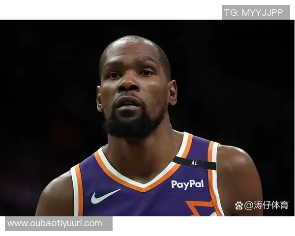 杜兰特称赞小贾巴里训练成效显著进步神速令人惊喜 杜兰特称赞小贾巴里训练成效显著进步神速令人惊喜